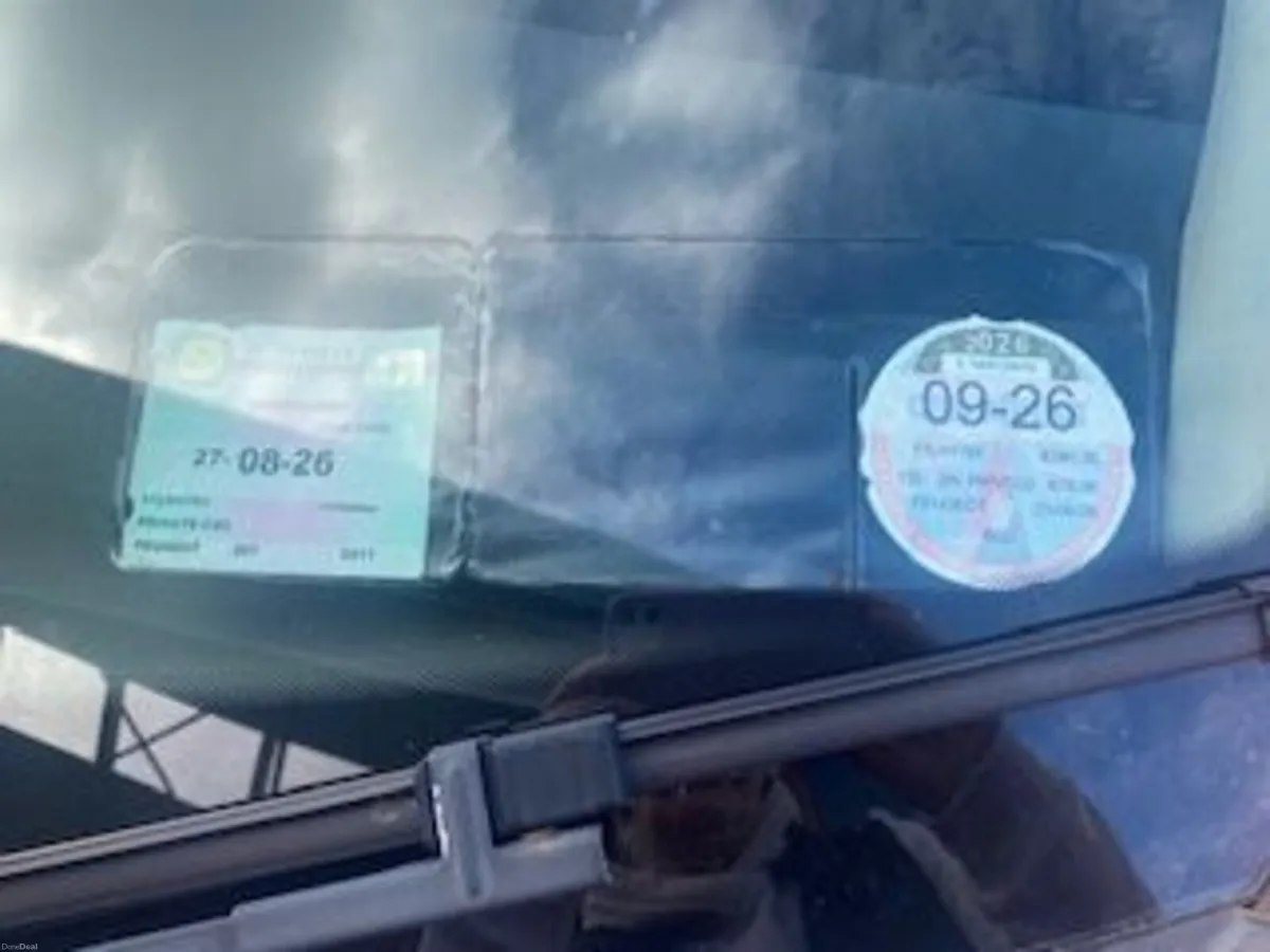 Peugeot 207 2011 - Image 2
