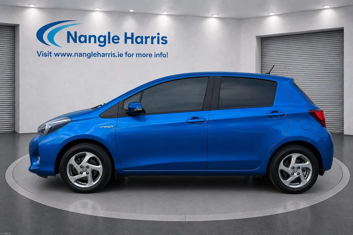 Toyota Yaris Sol. Automatic - Image 2