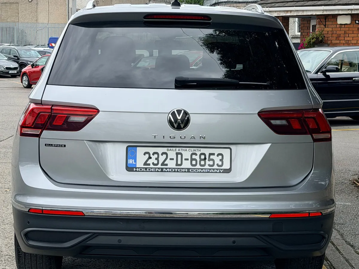 Volkswagen Tiguan..ALL SPACE..HUGE SPEC - Image 5