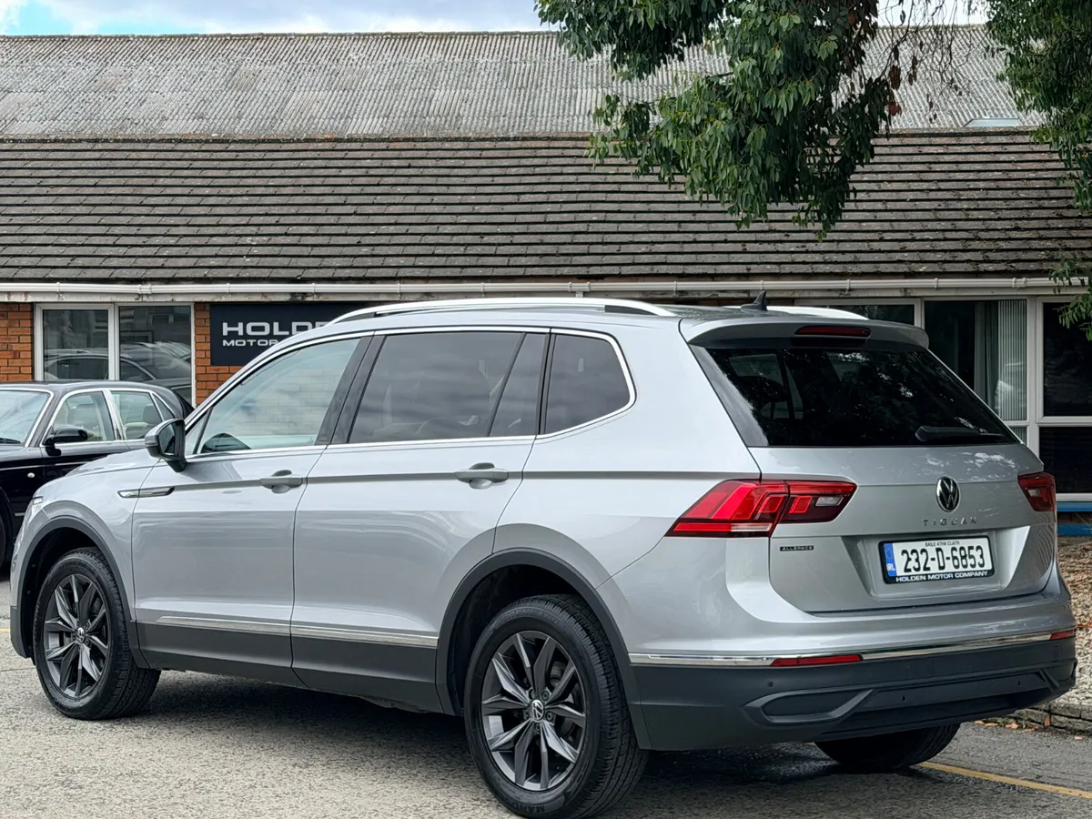 Volkswagen Tiguan..ALL SPACE..HUGE SPEC - Image 4