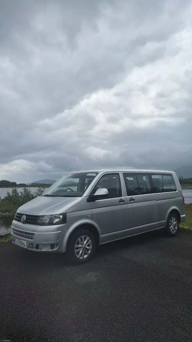 Volkswagen Shuttle 2011 - Image 2