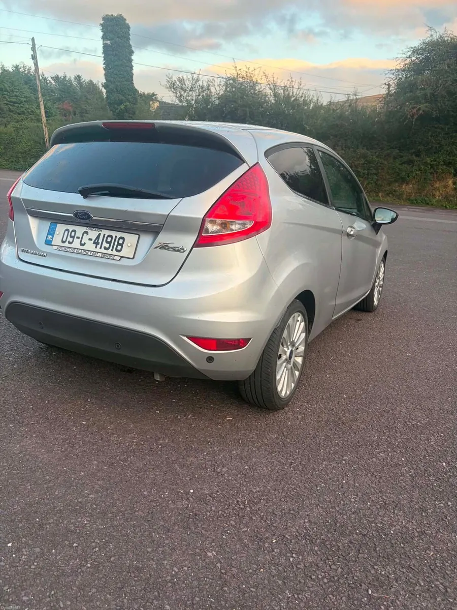 Ford fiesta - Image 3