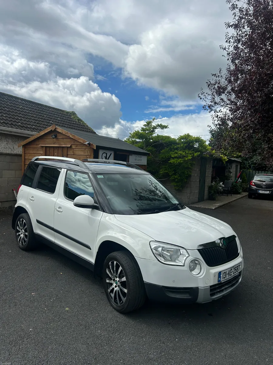 Skoda Yeti 2013  4WD Automatic - Image 1