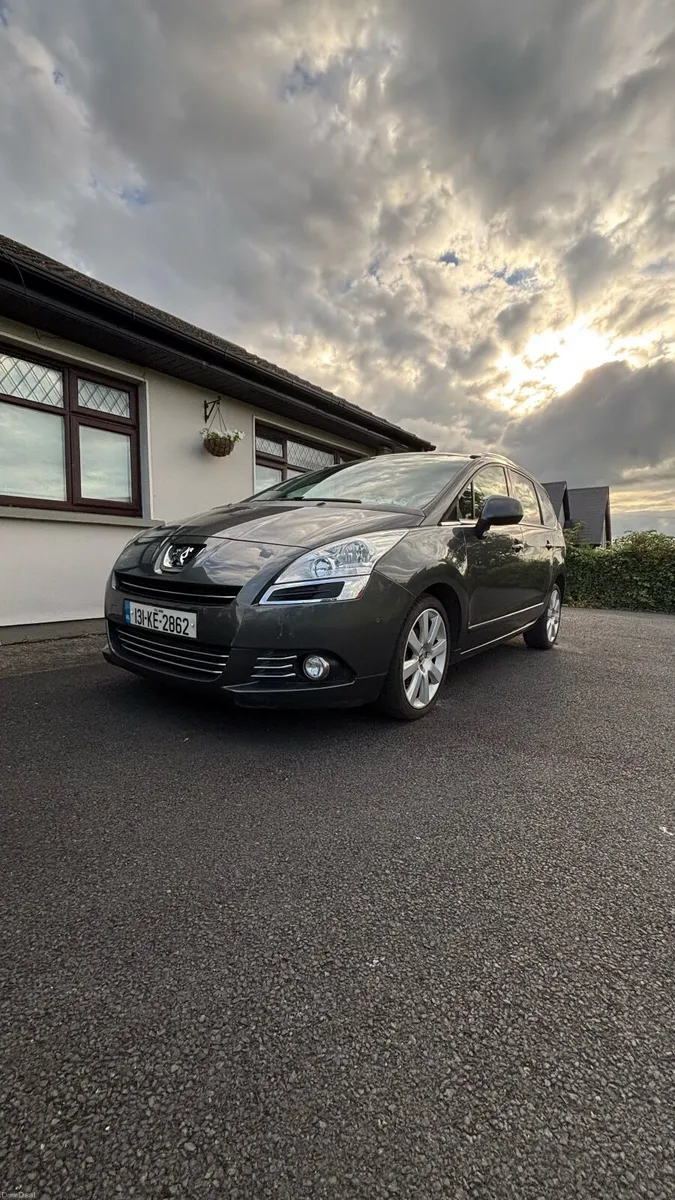 Peugeot 5008 2013 - Image 3