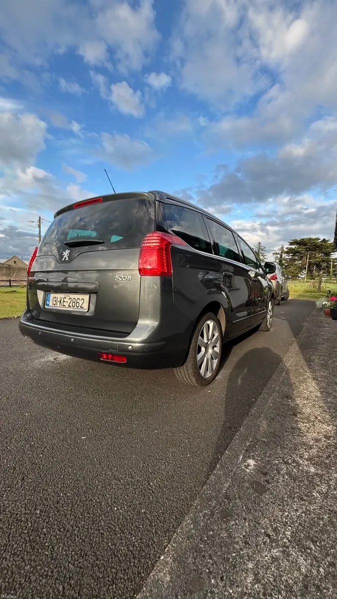 Peugeot 5008 2013 - Image 6
