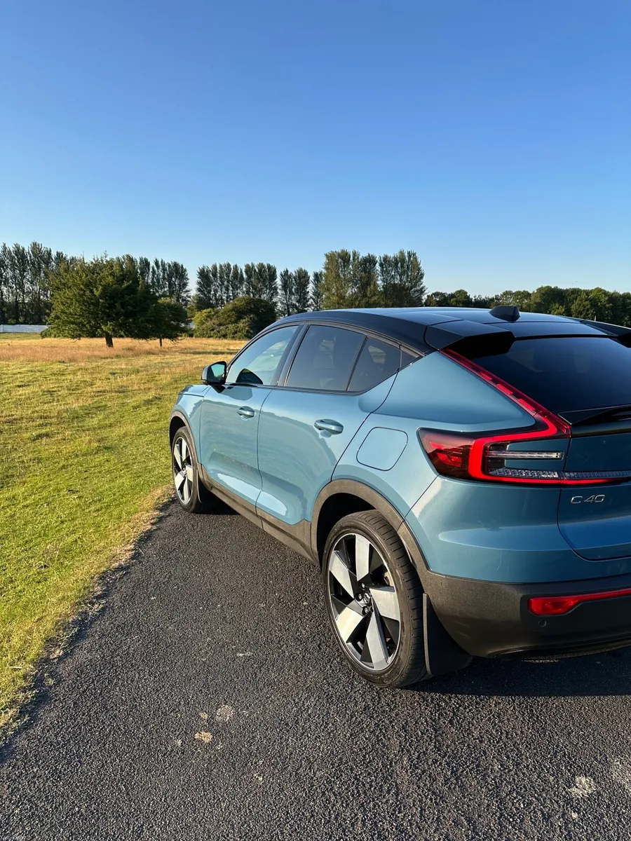 Volvo C40 2022 - Image 3