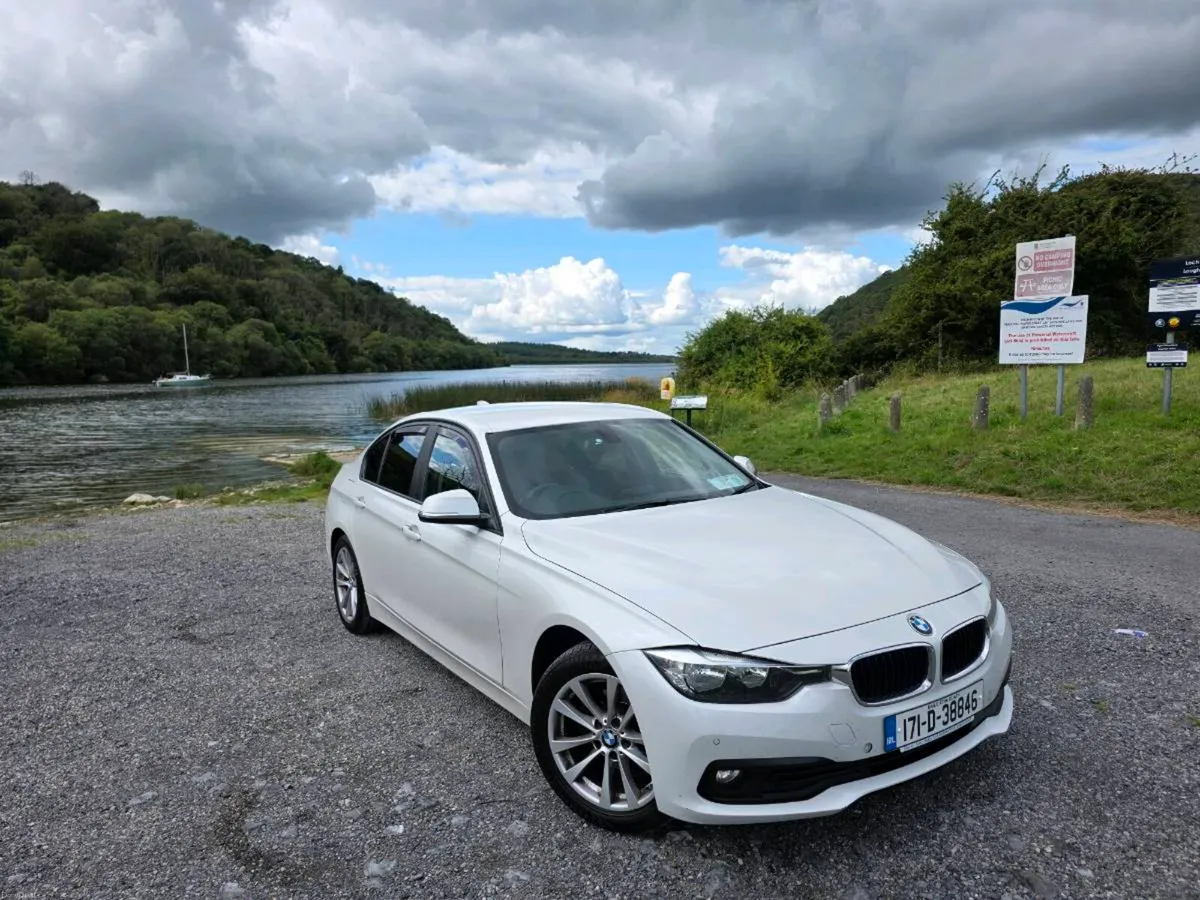 🔵2017 BMW 318 SE AUTOMATIC  🔵 - Image 1