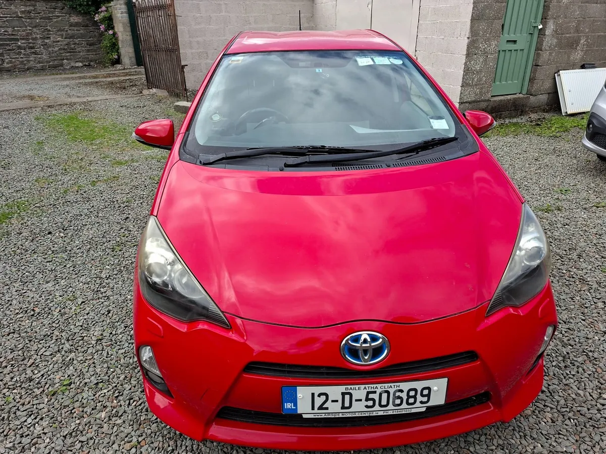 Toyota Aqua 2012 - Image 6