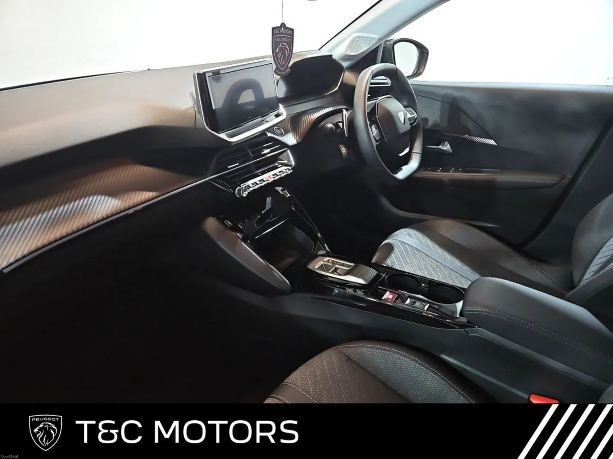 Peugeot 208 *Low Mileage Hybrid* Allure Model - Fr - Image 4