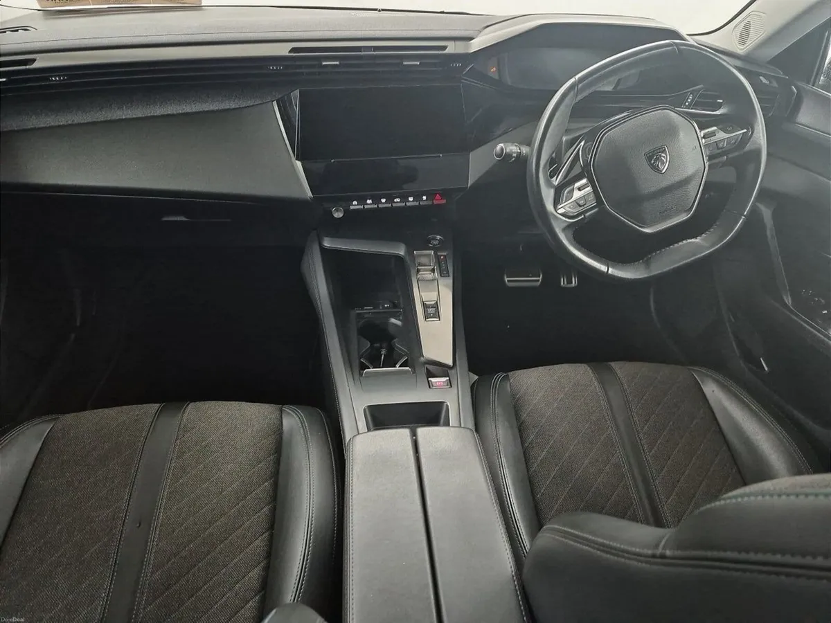 Peugeot 408 1.2 130bhp Auto Allure Electric Tail G - Image 3