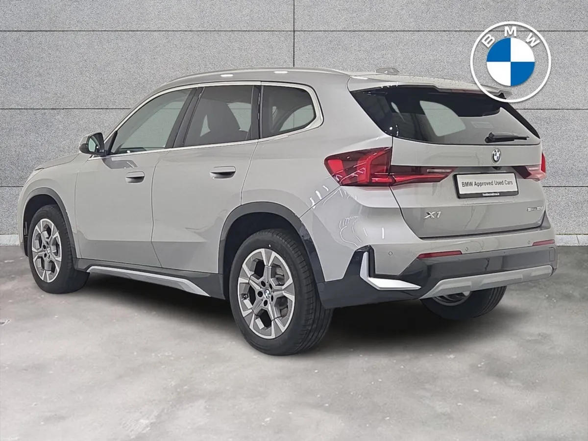 BMW X1 2.0 - Image 2