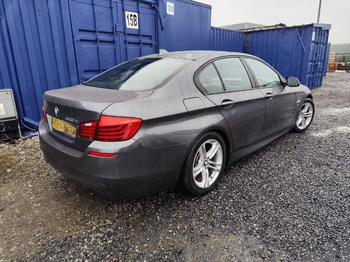BMW 5-Series 2016 - Image 6