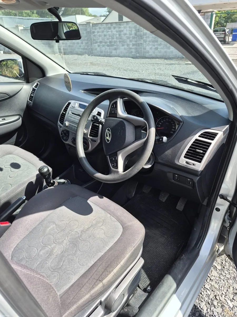 Hyundai i20 2011 - Image 6