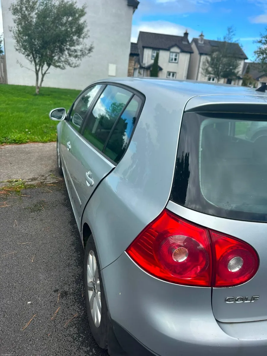 Volkswagen Golf 2008 - Image 2