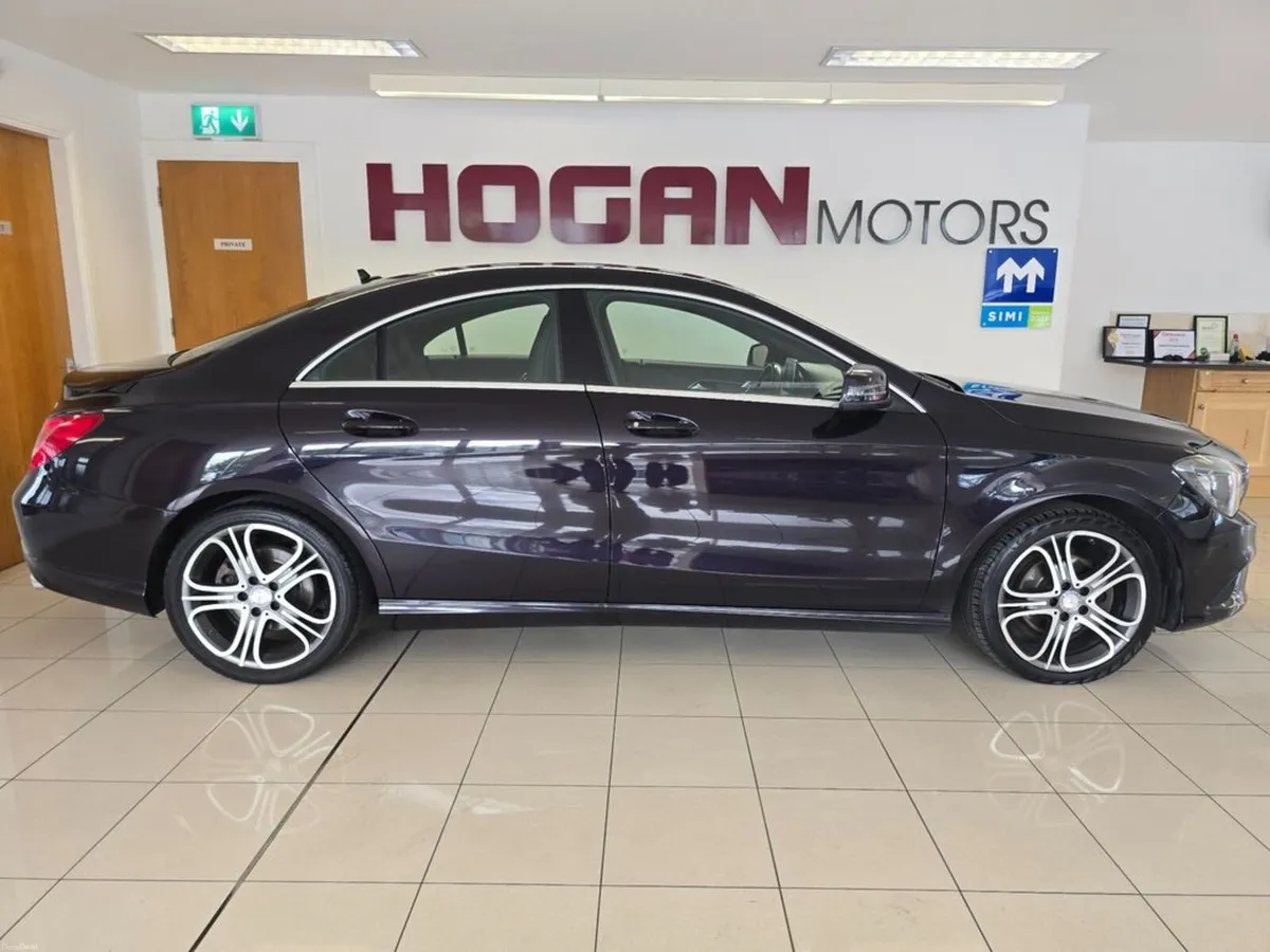 Mercedes-Benz CLA 180 CDI Urban Automatic - Image 3