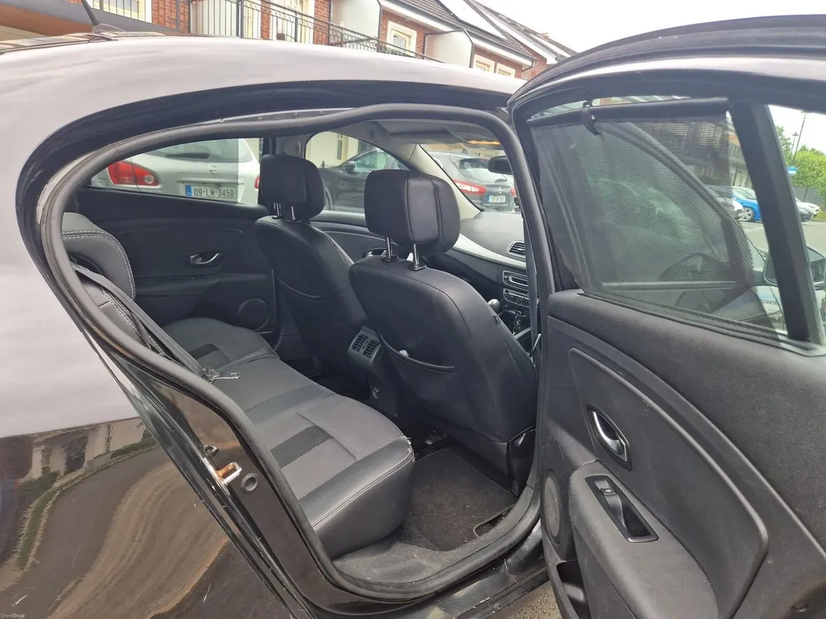 Renault Fluence 2012 - Image 2