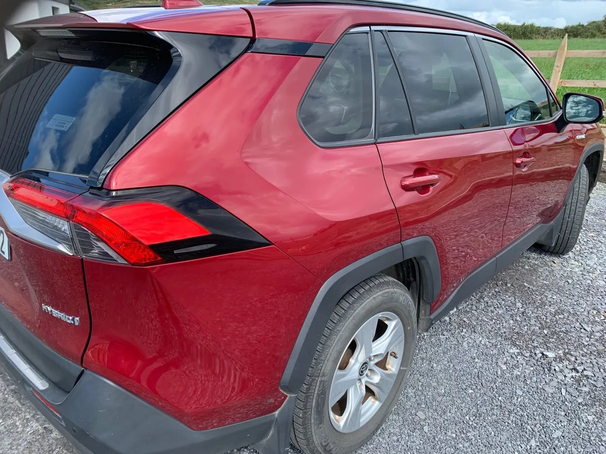 Toyota RAV4 2020 - Image 2