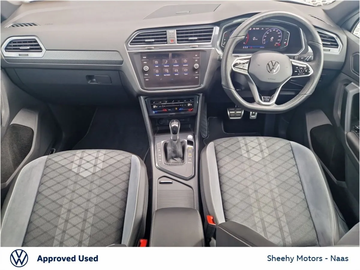 Volkswagen Tiguan R-Line 2.0TDI DSG - Image 2
