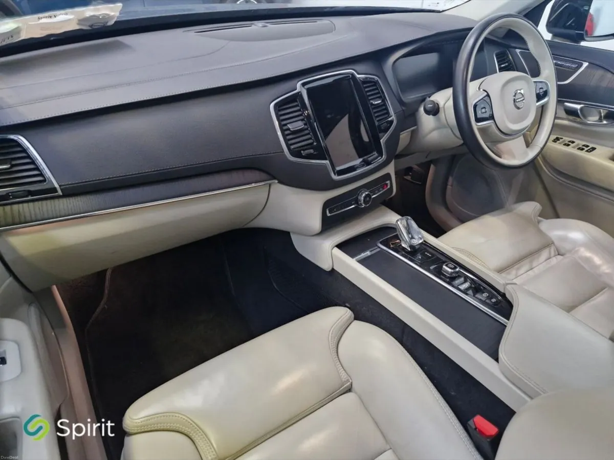 Volvo XC90 T8 (397hp) PHEV Inscription Auto AWD - Image 4