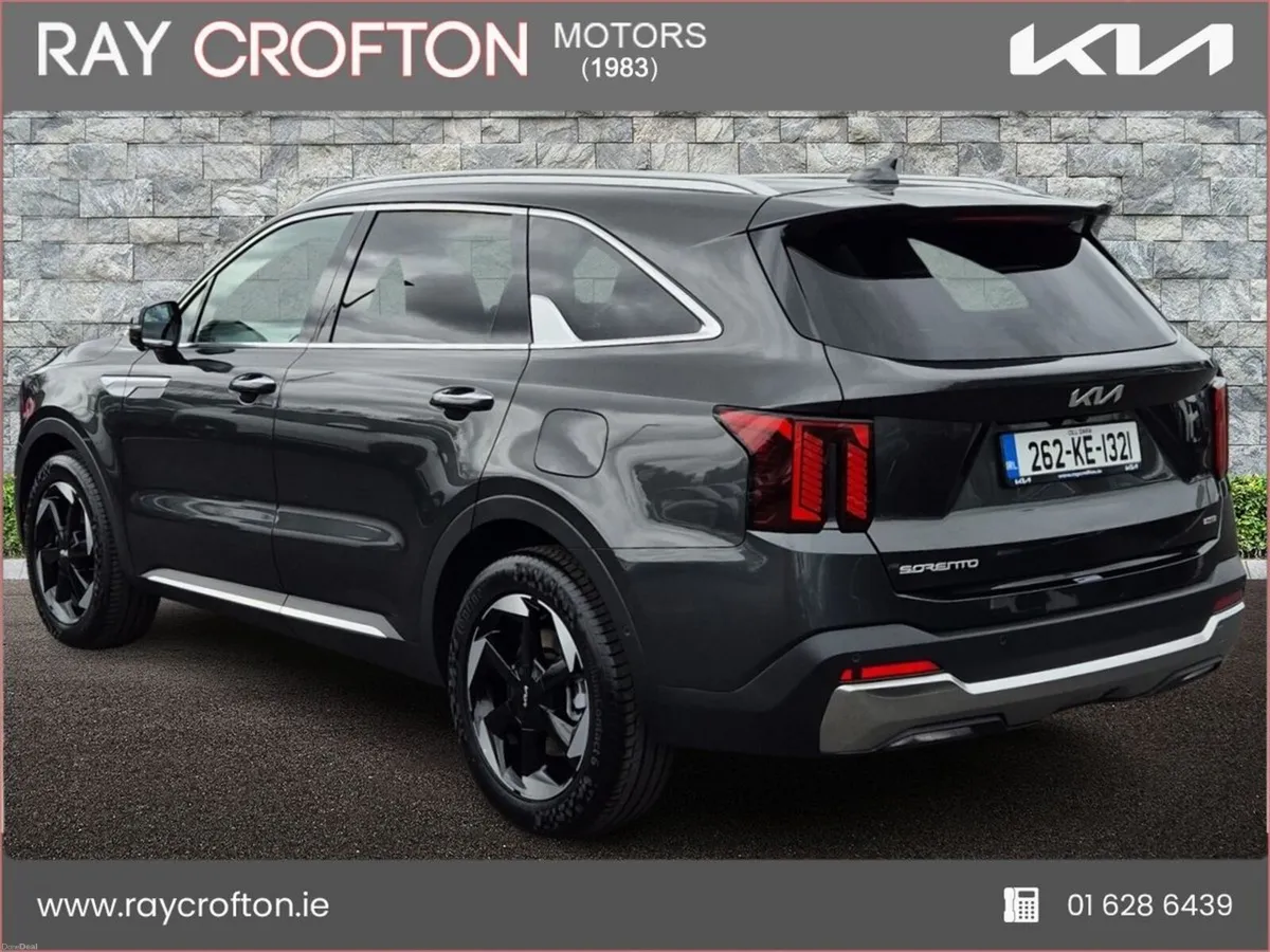 Kia Sorento 1.6 PHEV *3.9% APR* - Image 3