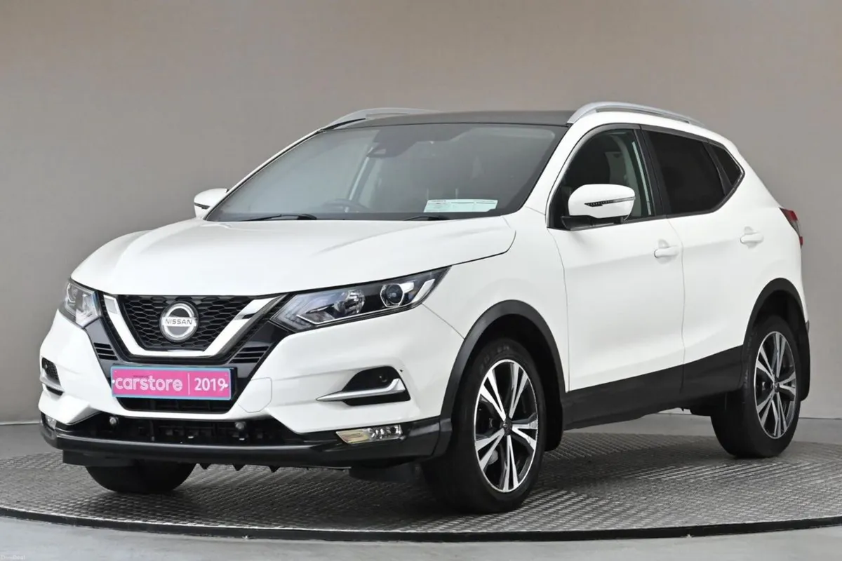 Nissan Qashqai 1.3 SV PREMIUM DCT **360 PAN CAM**G - Image 3