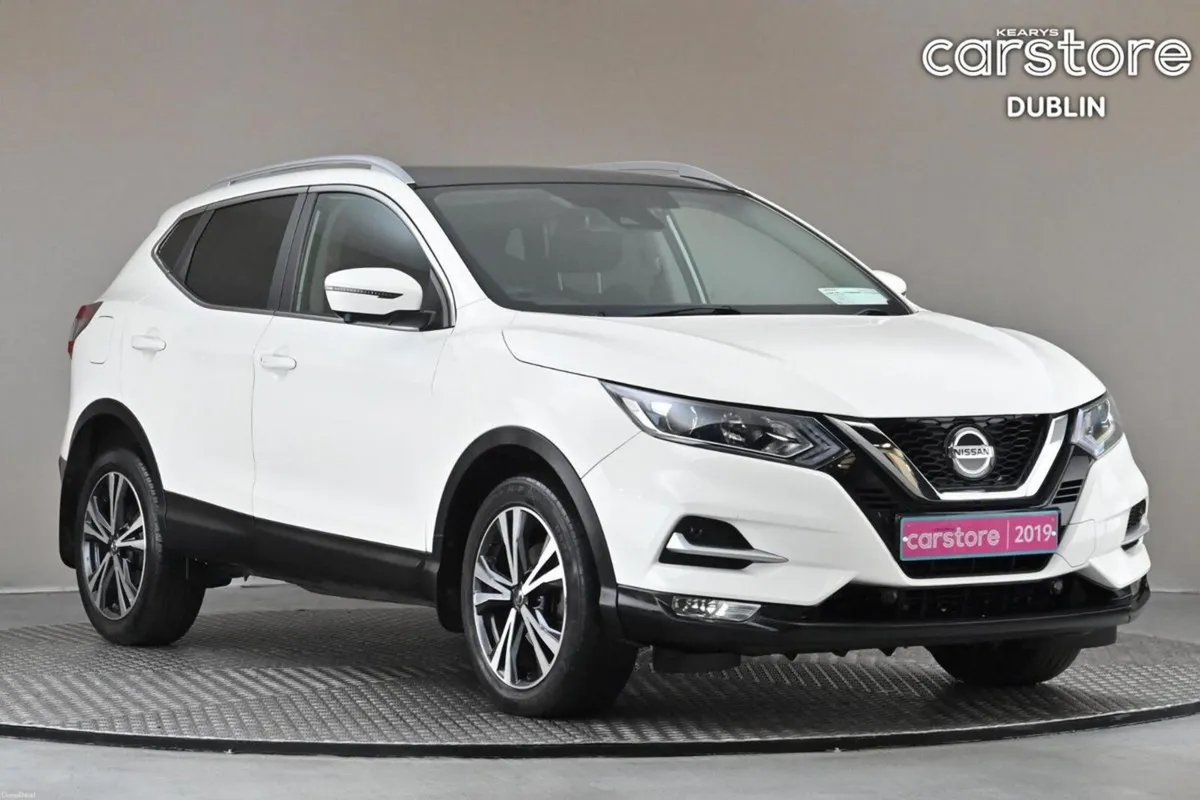 Nissan Qashqai 1.3 SV PREMIUM DCT **360 PAN CAM**G - Image 1