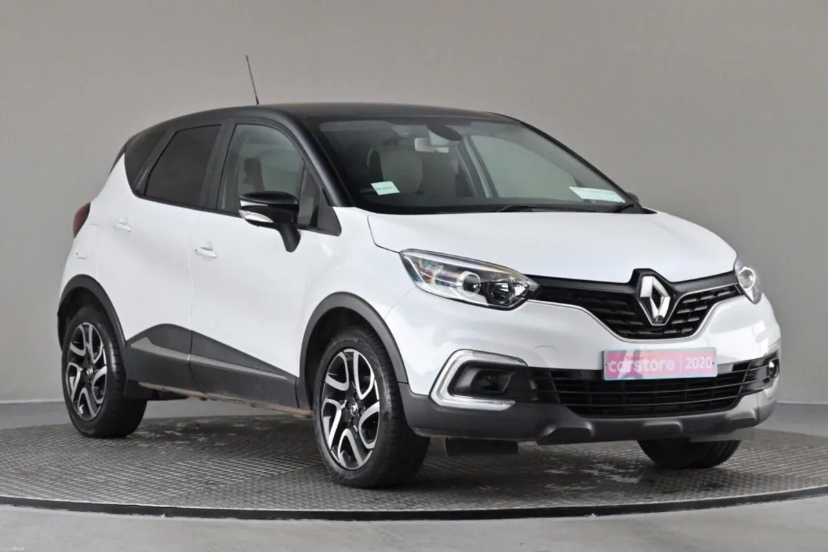 Renault Captur 0.9 TCE ICONIC 5SPD **SAT NAV**REVE - Image 1