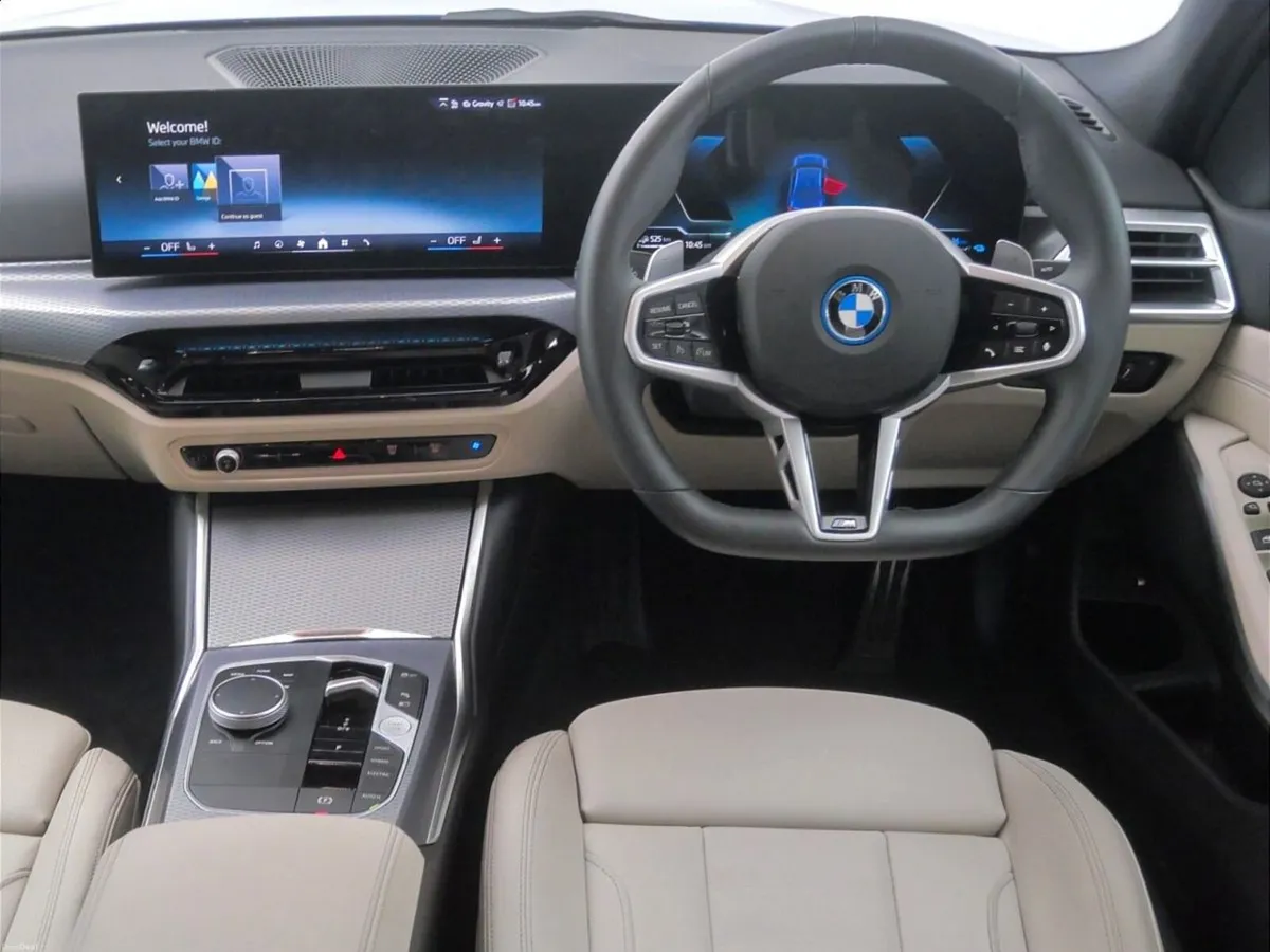 BMW 3-Series 330e M Sport Saloon - Image 5