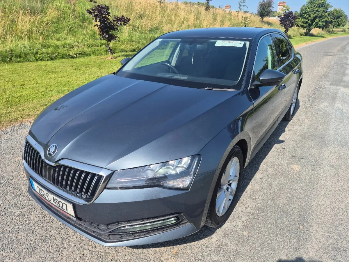 2021 (212) Skoda Superb AMBITION 2.0 TDI 122BHP - Image 3