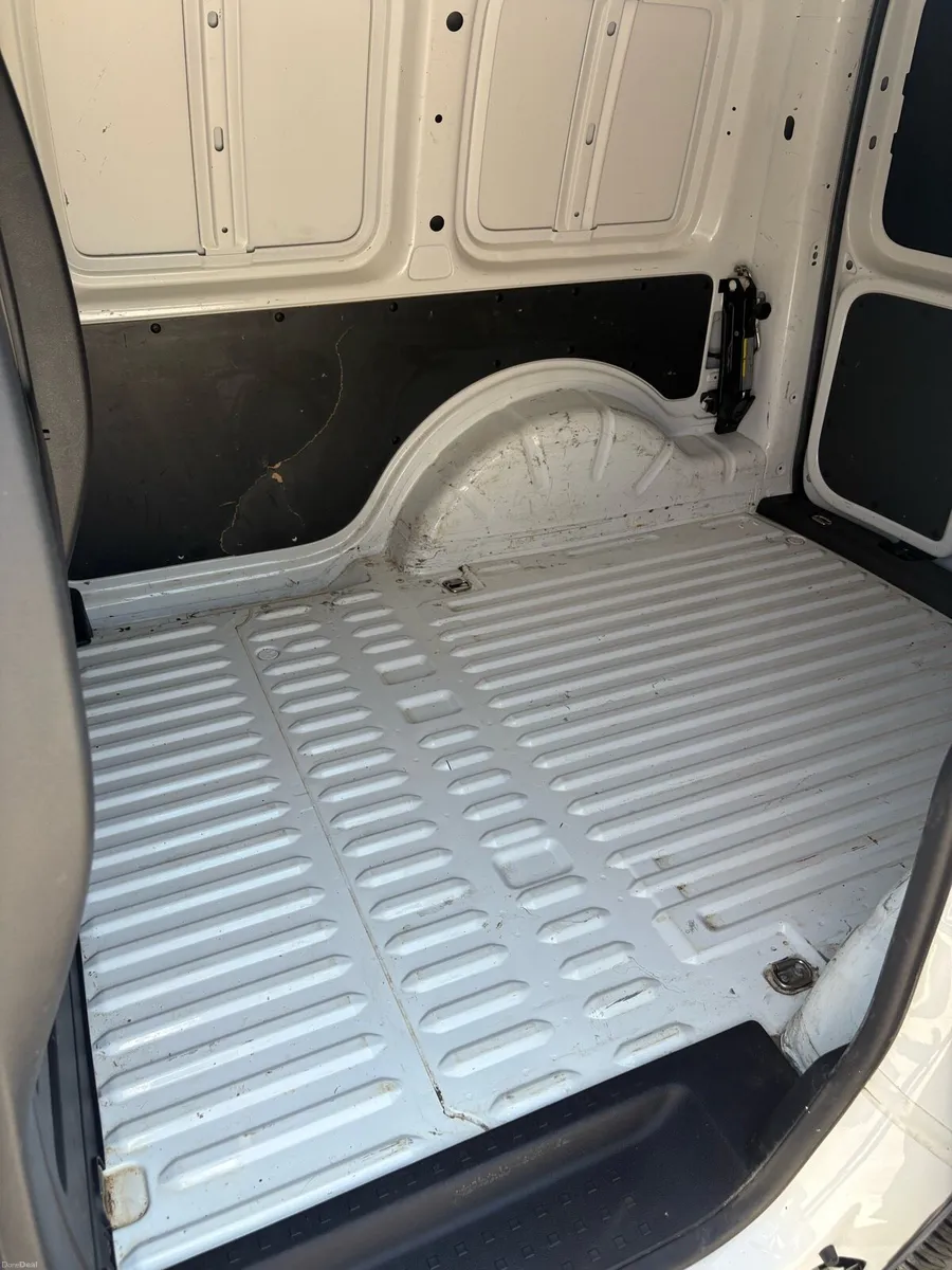 181 voltswagon caddy - Image 6