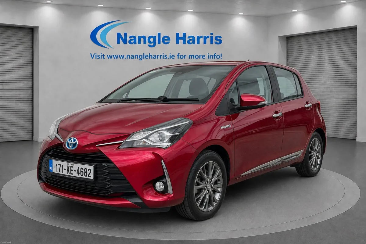 Toyota Yaris SOL HYBRID - Image 1