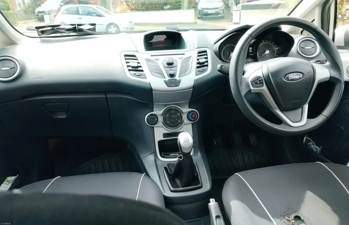 Ford fiesta - Image 3