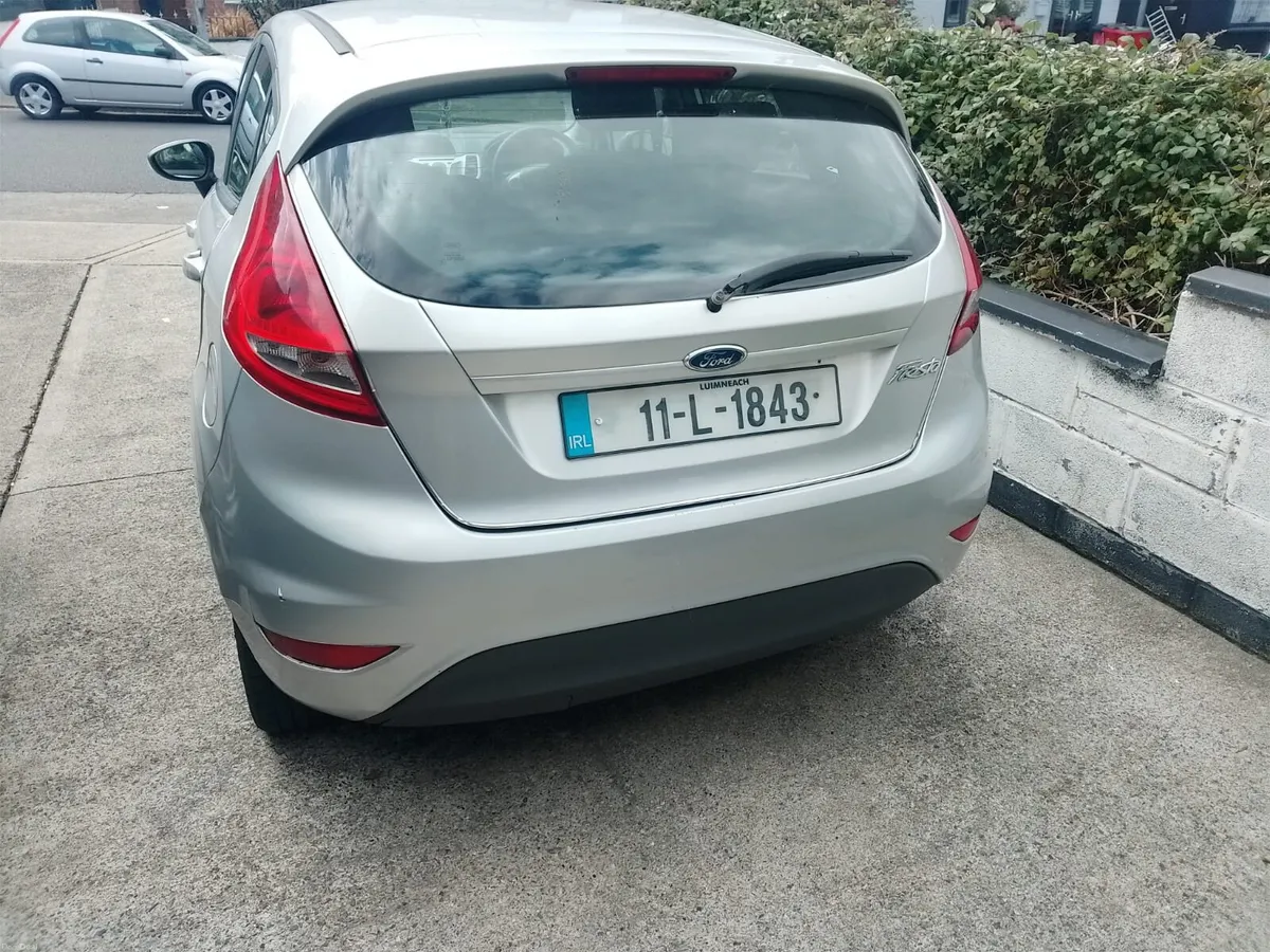 Ford fiesta - Image 4