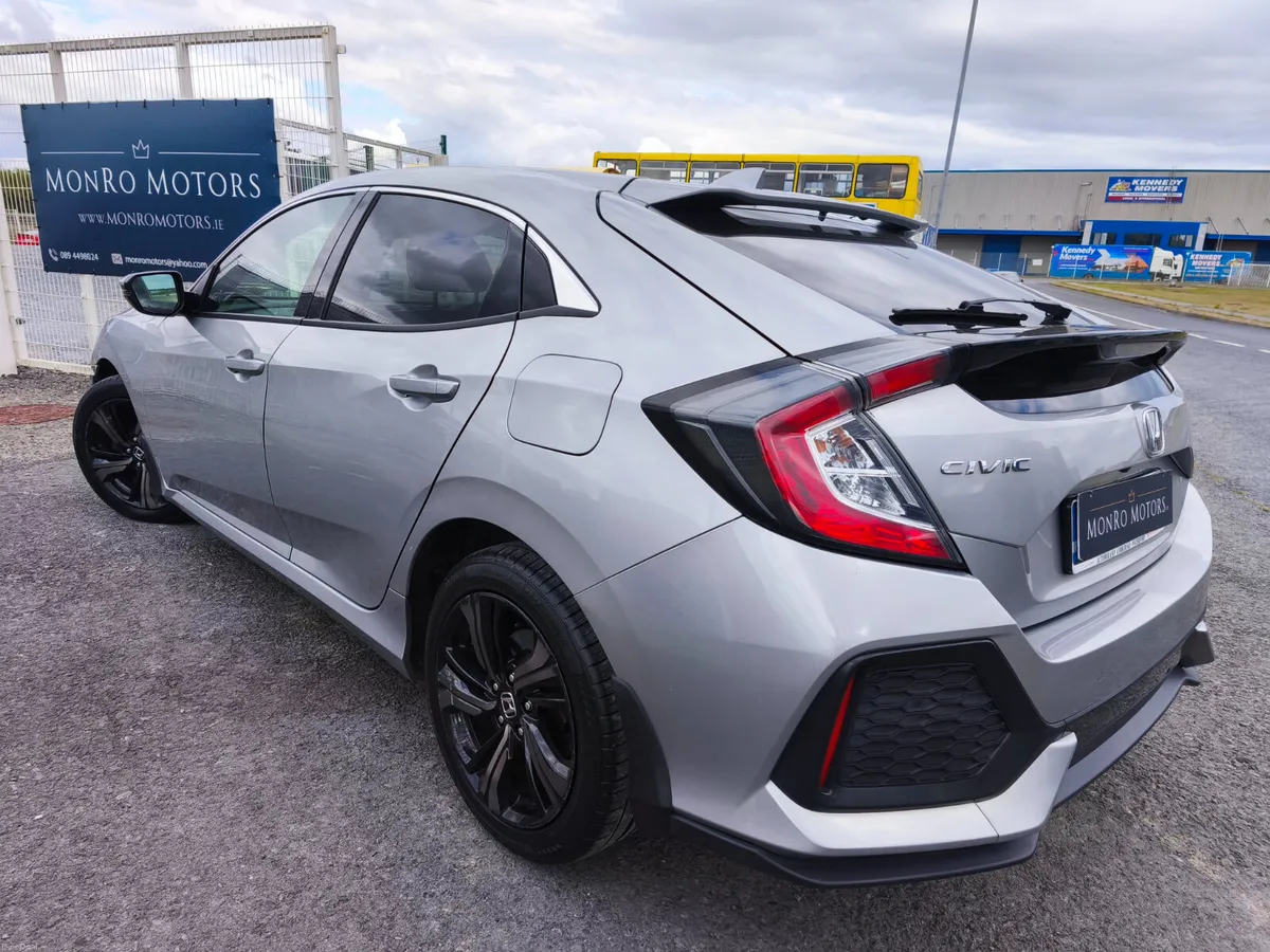 Honda Civic 2021 1.6 i-DTEC Smart 9AT, Automatic - Image 5