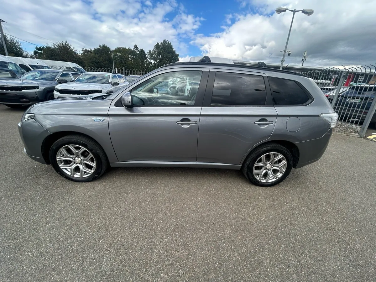 Mitsubishi Outlander - New NCT - Image 2