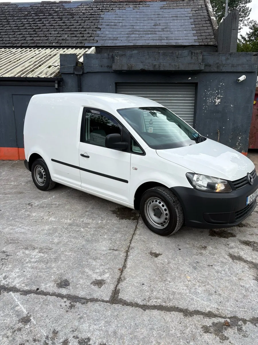 12 voltswagon caddy - Image 2