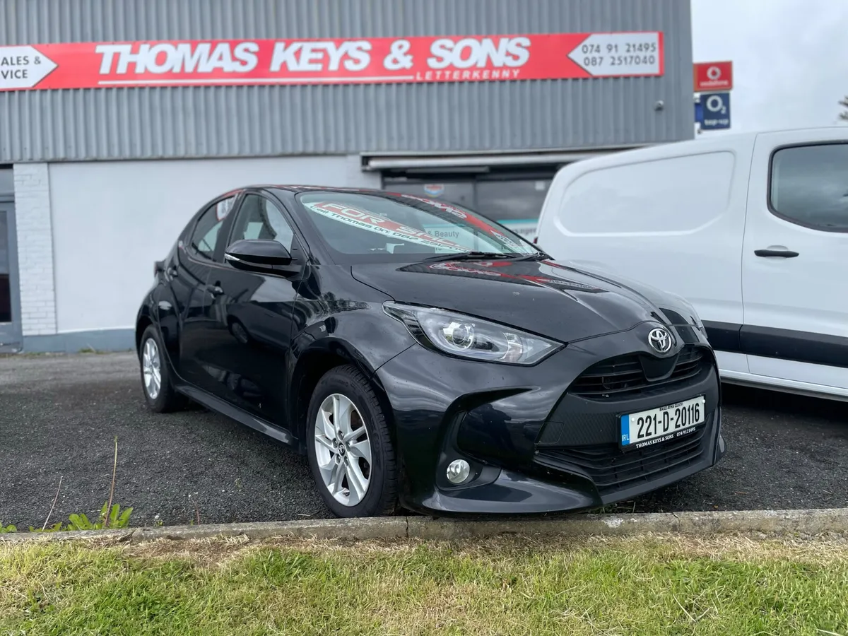 2022 Toyota Yaris Luna edition - Image 1