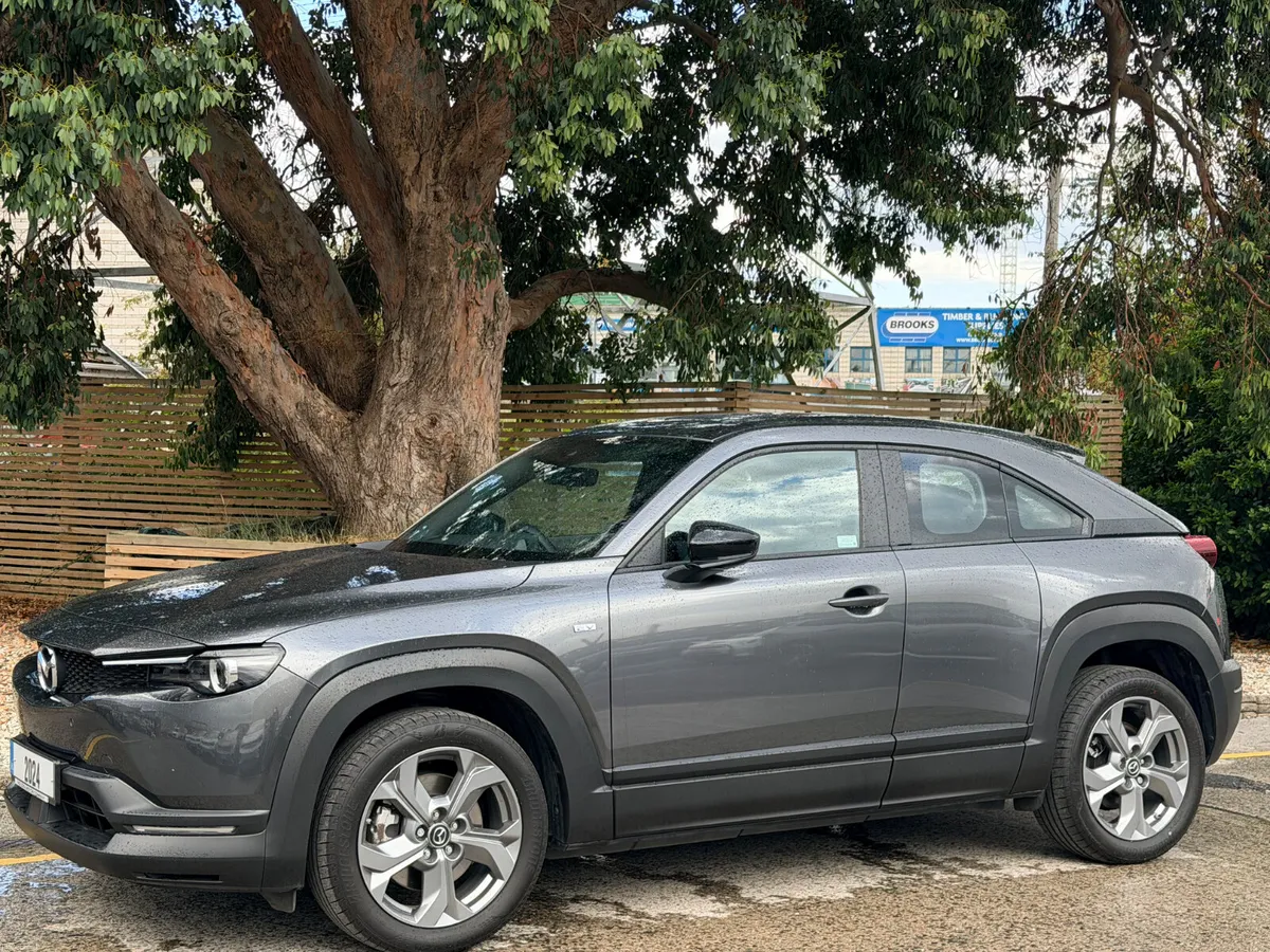 2024 Mazda MX-30..35 KWH BATTERY..PRIME LINE SPEC - Image 3