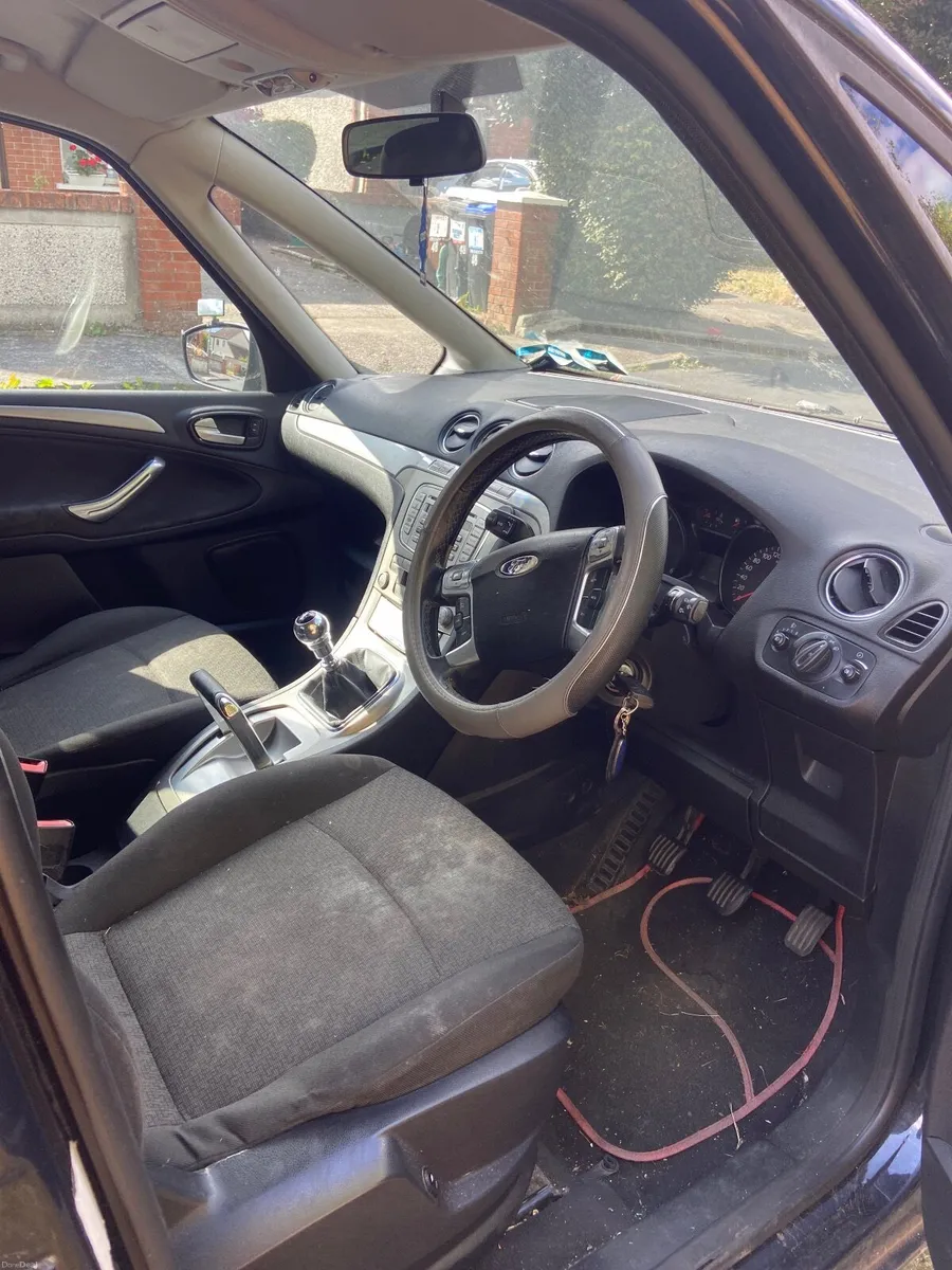 Ford Galaxy 2010 - Image 5