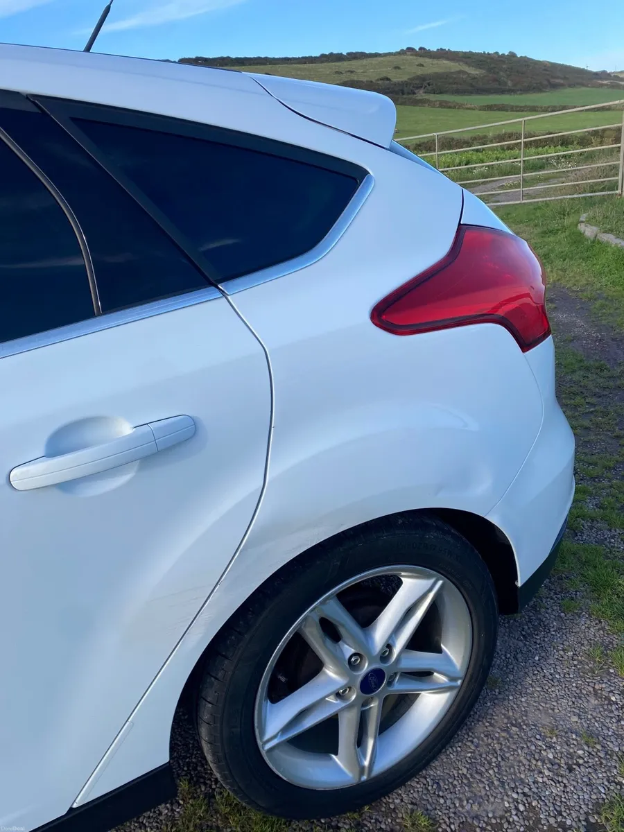 Ford Focus 2016 - Image 2