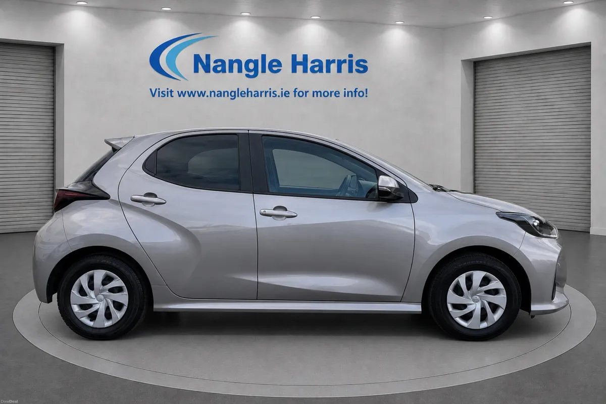 Toyota Yaris FRESH NCT 08/28 - Image 6
