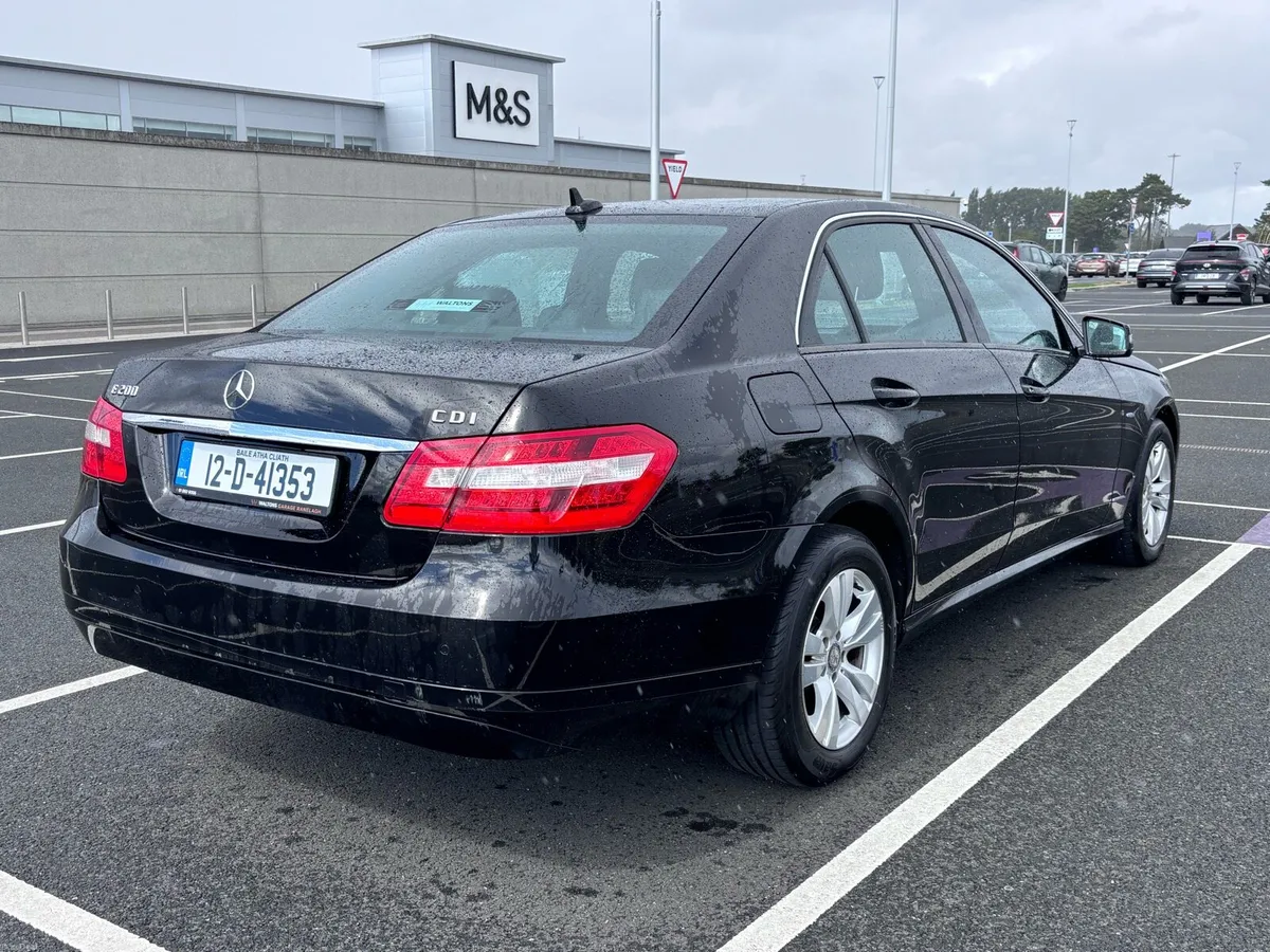 12 MERC E200 *122KM* CDI AUTOMATIC SE - Image 4