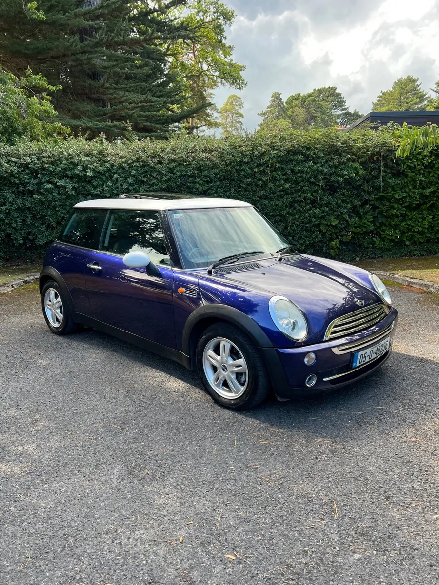 Mini Cooper 2005 - Image 1