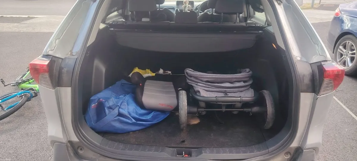 Toyota RAV4 2021 - Image 2