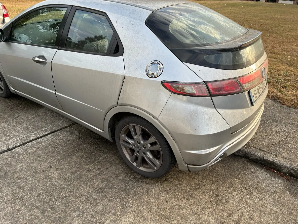 Honda civic 2010 2.2 diesel - Image 4