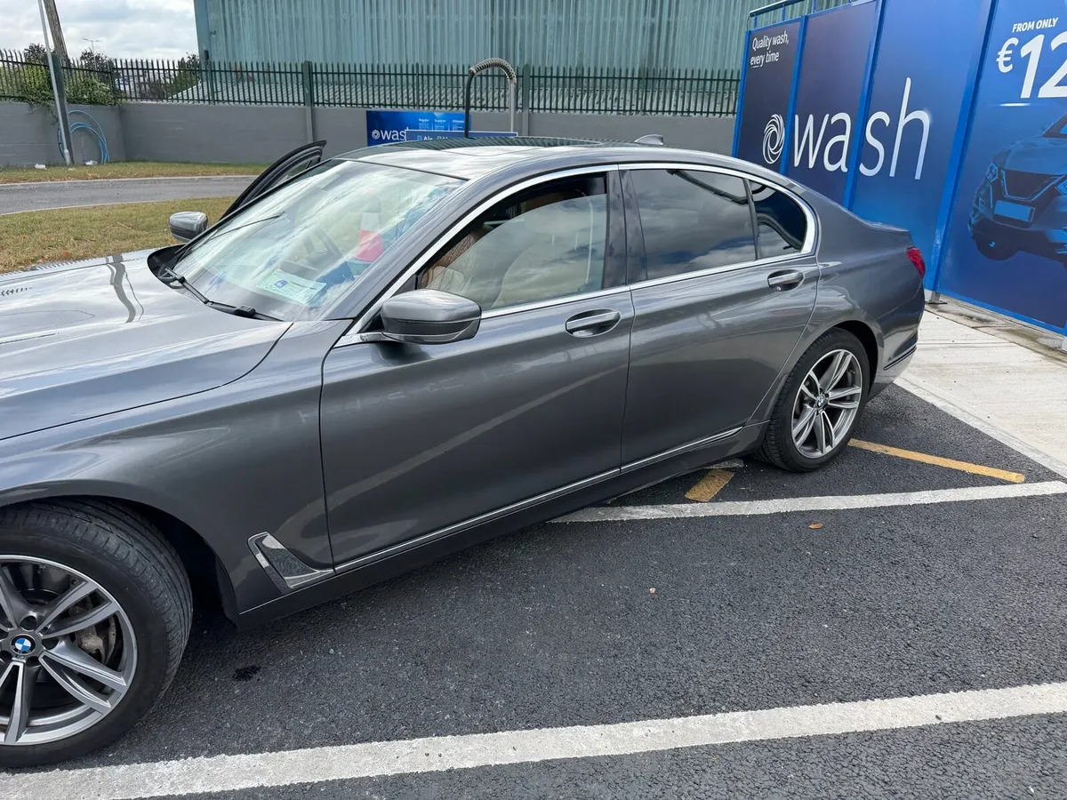 BMW 730d with Sunroof - Excellent condition - Image 2