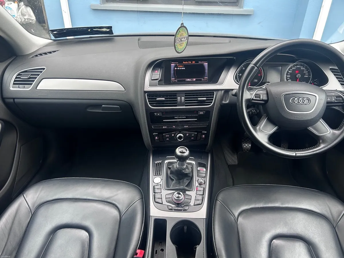 Audi A4 2015 SE - Image 5