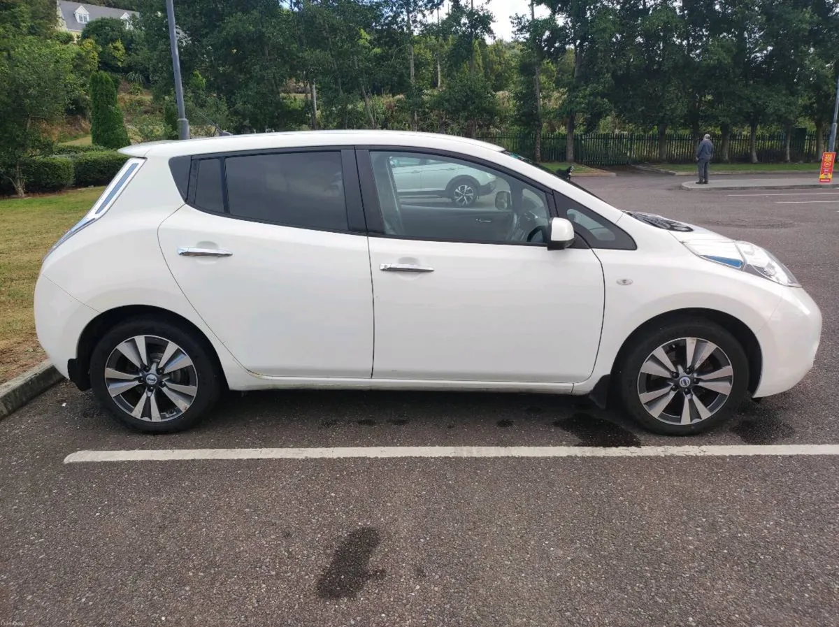 NISSAN LEAF E TEKNA 5DR ELECTRIC - Image 3