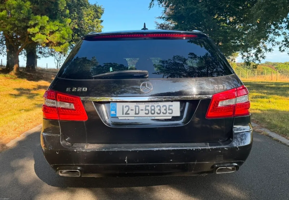 MERCEDES BENZ E220 CDI - Image 5