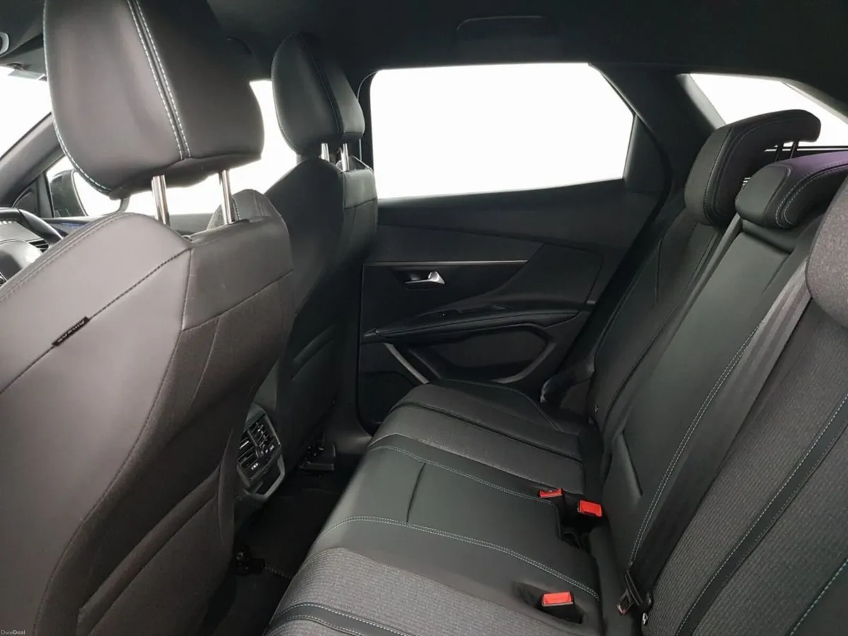 Peugeot 3008 HYBRID2 180bhp PHEV Allure - Image 6